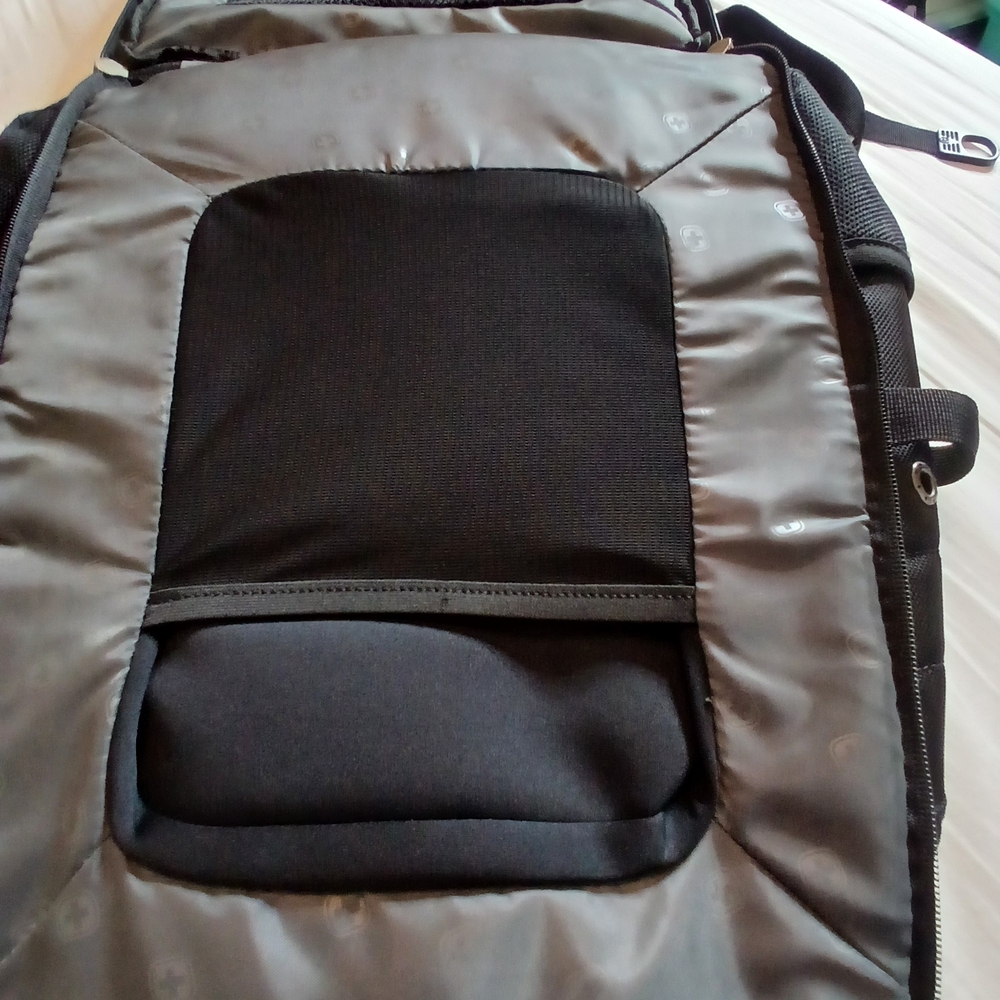.SwissGear ScanSmart Laptop Backpack Black 17" Airflow. - Picture 9 of 16